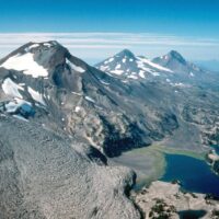 1280px-Three_sisters2 1280px-Three_sisters2