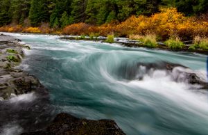 Autumn river in Central Oregon