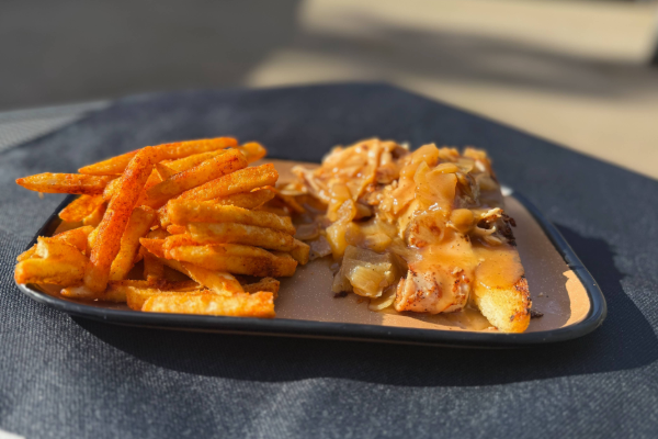 picture showing fries and bread with turkey and gravy