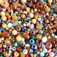 BackyardExplorers-Spring2026-3-beading